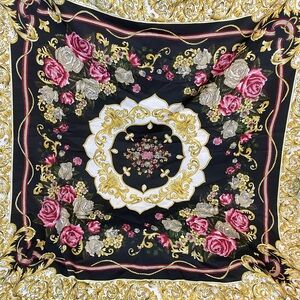 Vintage Wool Floral Wreath Baroque Gold Black Square Scarf 45x45